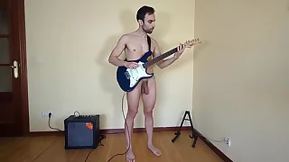 Toco la GUITARRA completamente DESNUDO